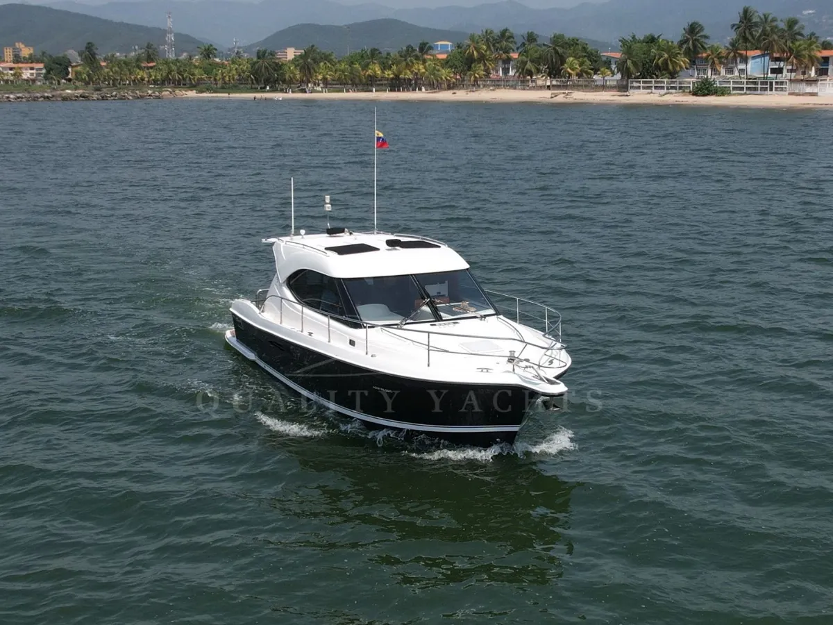 Riviera 36 Sport